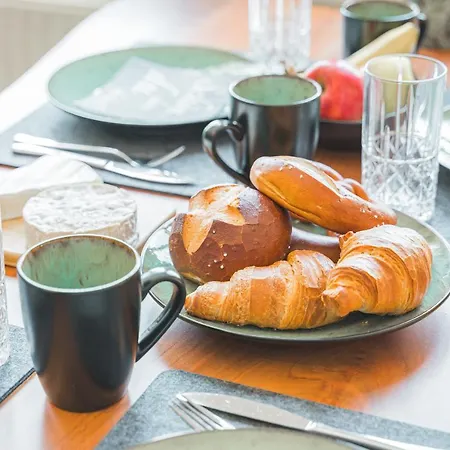 Krone - Es Bhf - 2zi & 90m2 & 6xprs - Balkon - 65