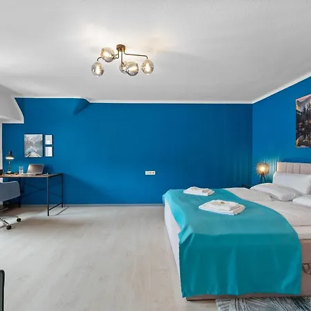 Krone - Es Bhf - 2zi & 90m2 & 6xprs - Balkon - 65