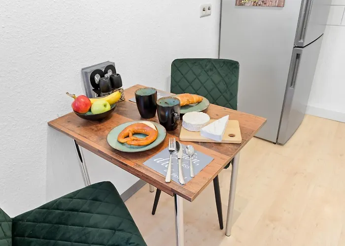 Krone - Es Bhf - 2zi & 90m2 & 6xprs - Balkon - 65