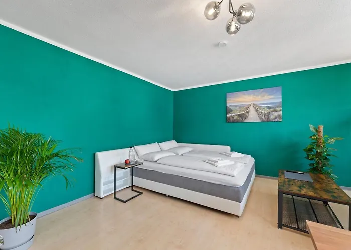 Krone - Es Bhf - 2zi & 90m2 & 6xprs - Balkon - 65