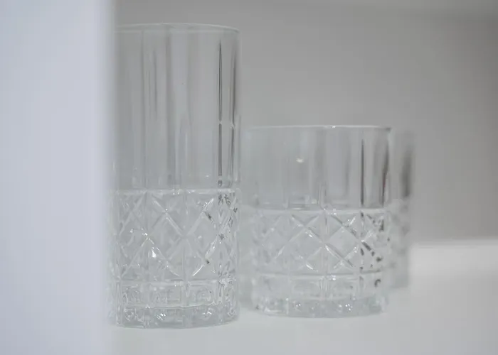 Krone - Es Bhf - 2zi & 90m2 & 6xprs - Balkon - 65