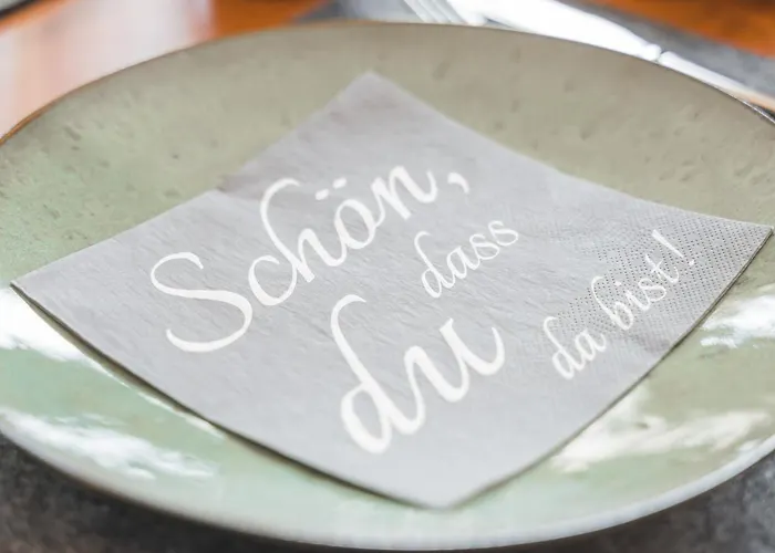 Krone - Es Bhf - 2zi & 90m2 & 6xprs - Balkon - 65