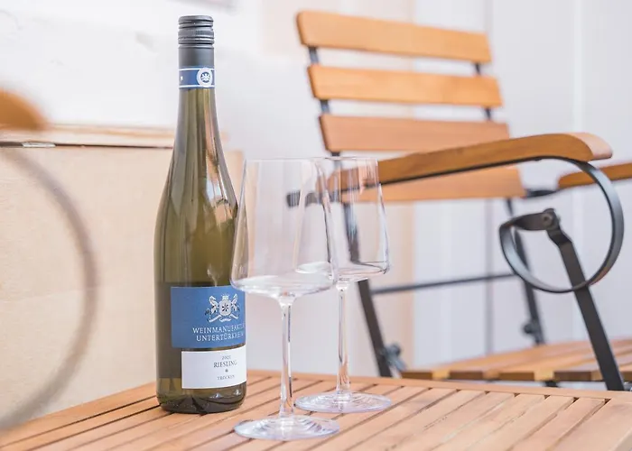 Krone - Es Bhf - 2zi & 90m2 & 6xprs - Balkon - 65